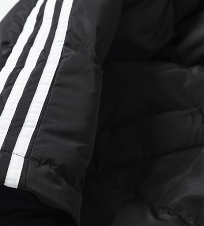バレンシアガ Balenciaga x Adidas ランウェイ サイドストライプ クルーネック ジャケット-ISETAN PRESTIGE CURATED