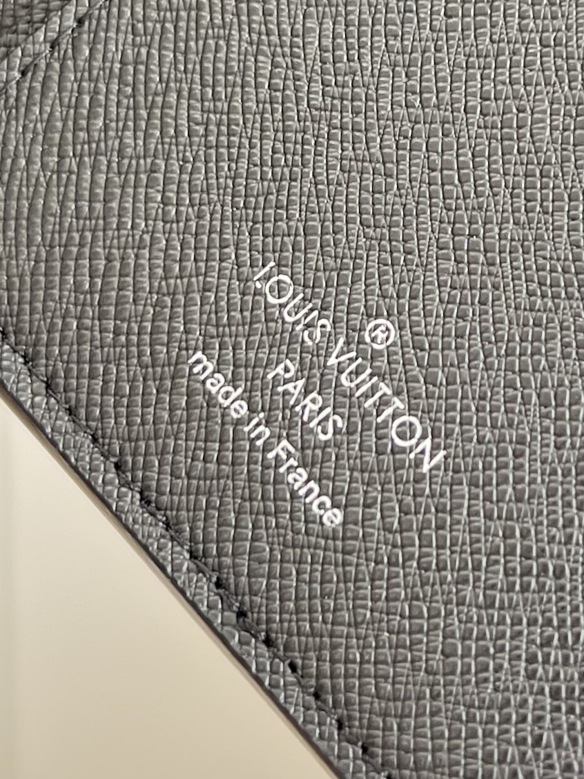 ルイ・ヴィトン「Louis Vuitton」LV ✕ Supreme コラボ ポルトフォイユ･ブラザ