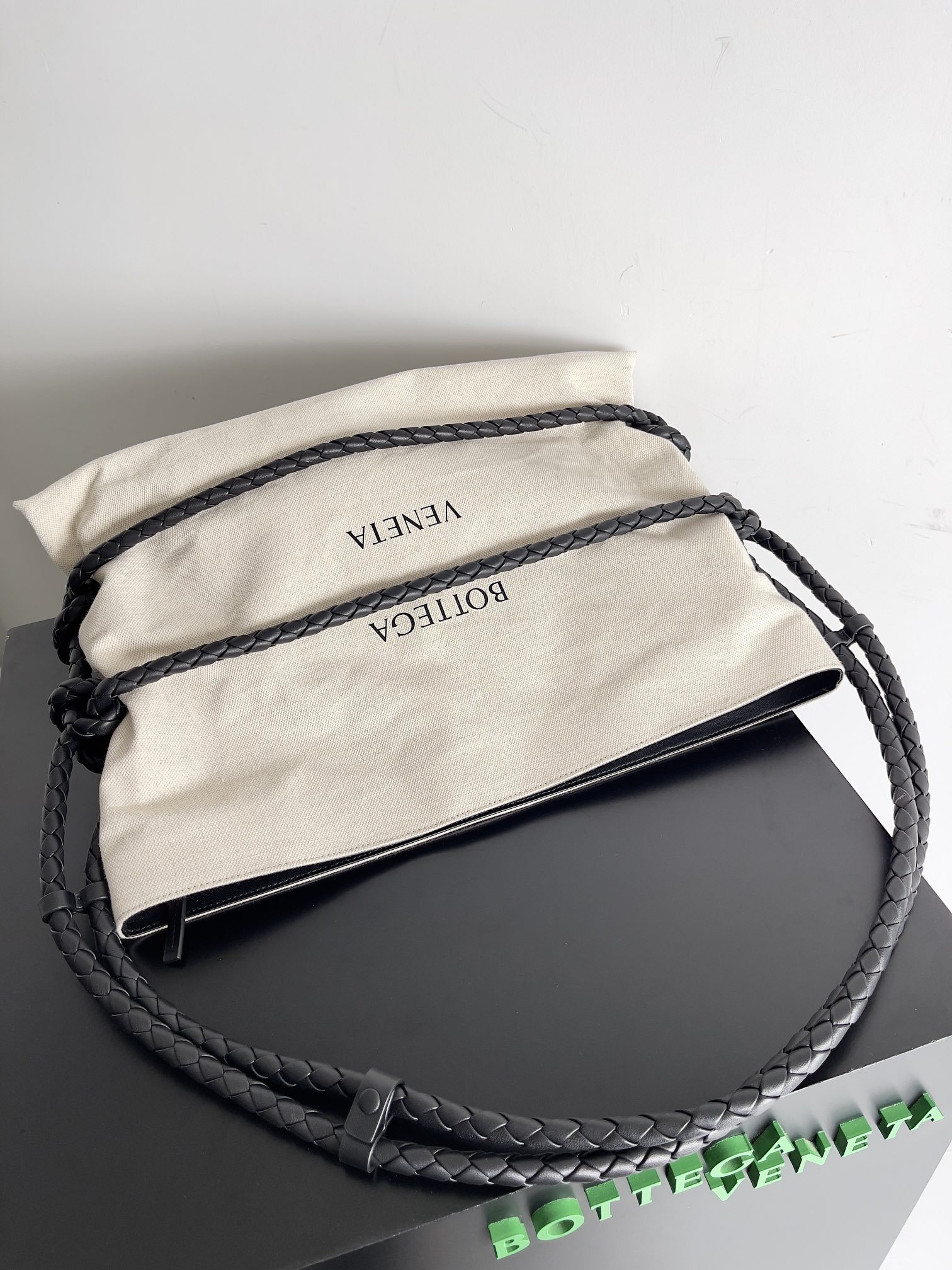 ボッテガ・ヴェネタ「Bottega Veneta」ロープノット キャンバストートバッグ