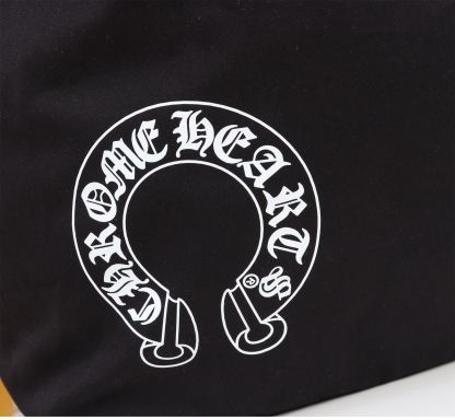 クロムハーツ「Chrome Hearts」十字架のトートバッグ