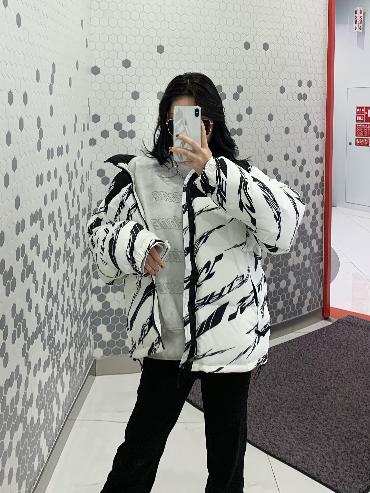 ザ・ノースフェイス「The North Face」ゼブラプリント ダウンジャケット