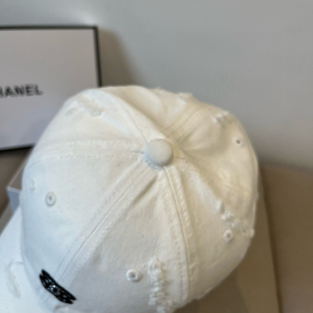 シャネル「Chanel」2025 クラシック ロゴ ベースボールキャップ
