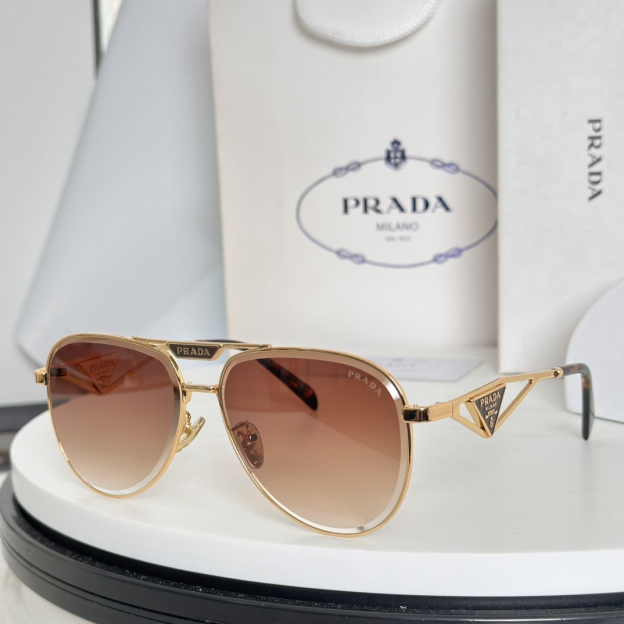 プラダ「Prada」Linea Rossa 2025 サングラス