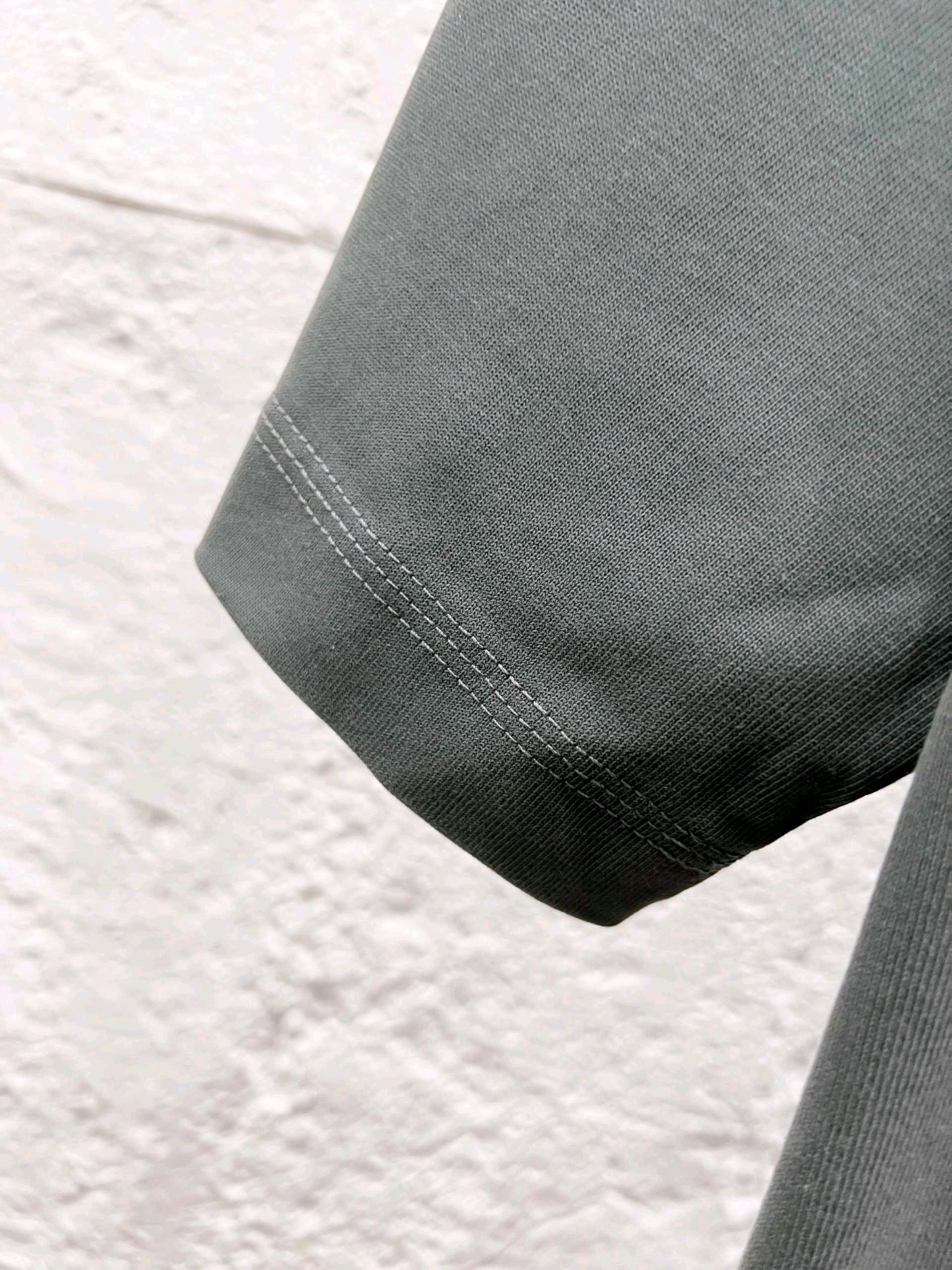 バレンシアガ「Balenciaga」ハイネックプレミアムコットン半袖Tシャツ