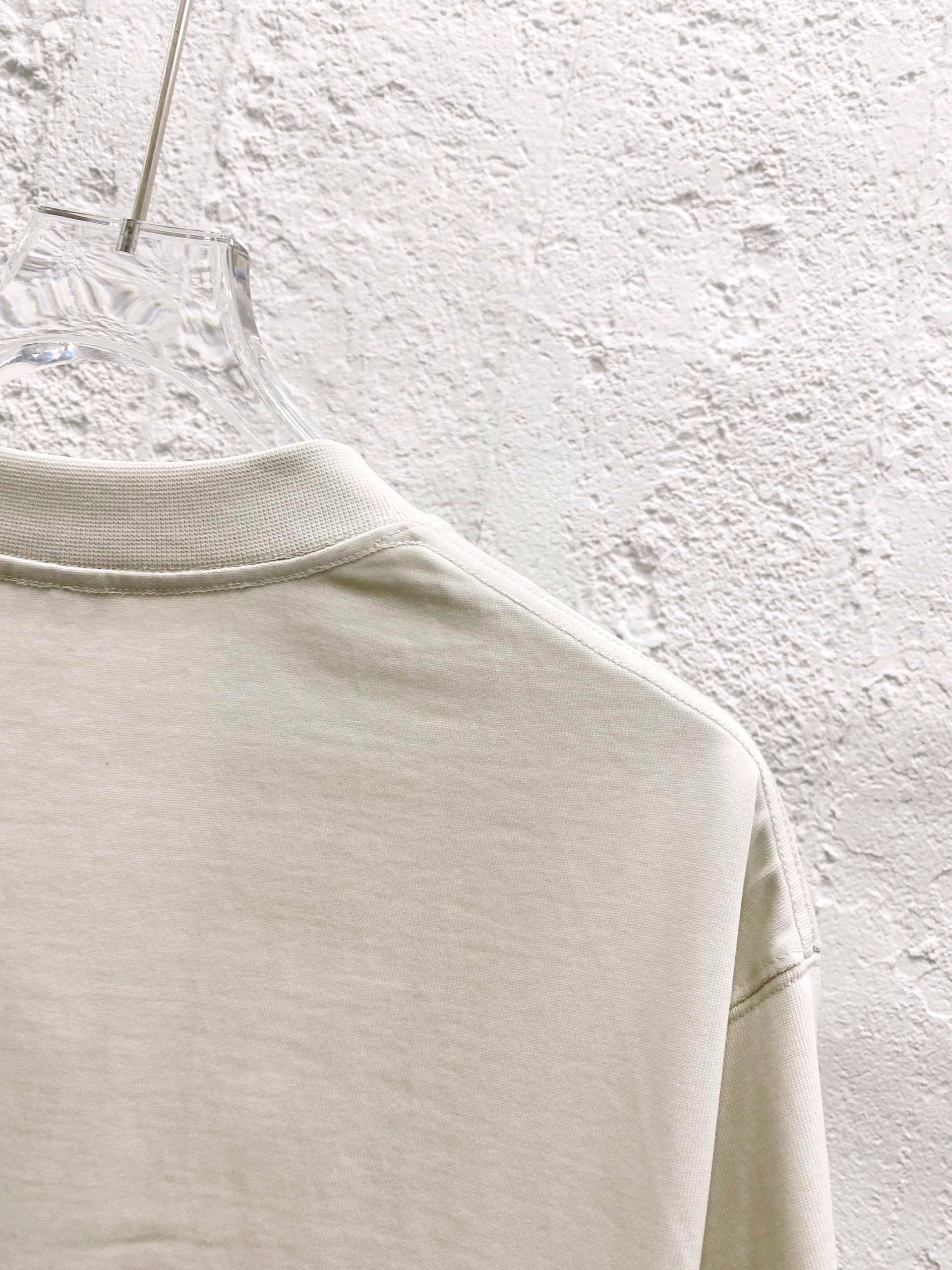 バレンシアガ「Balenciaga」ハイネックプレミアムコットン半袖Tシャツ