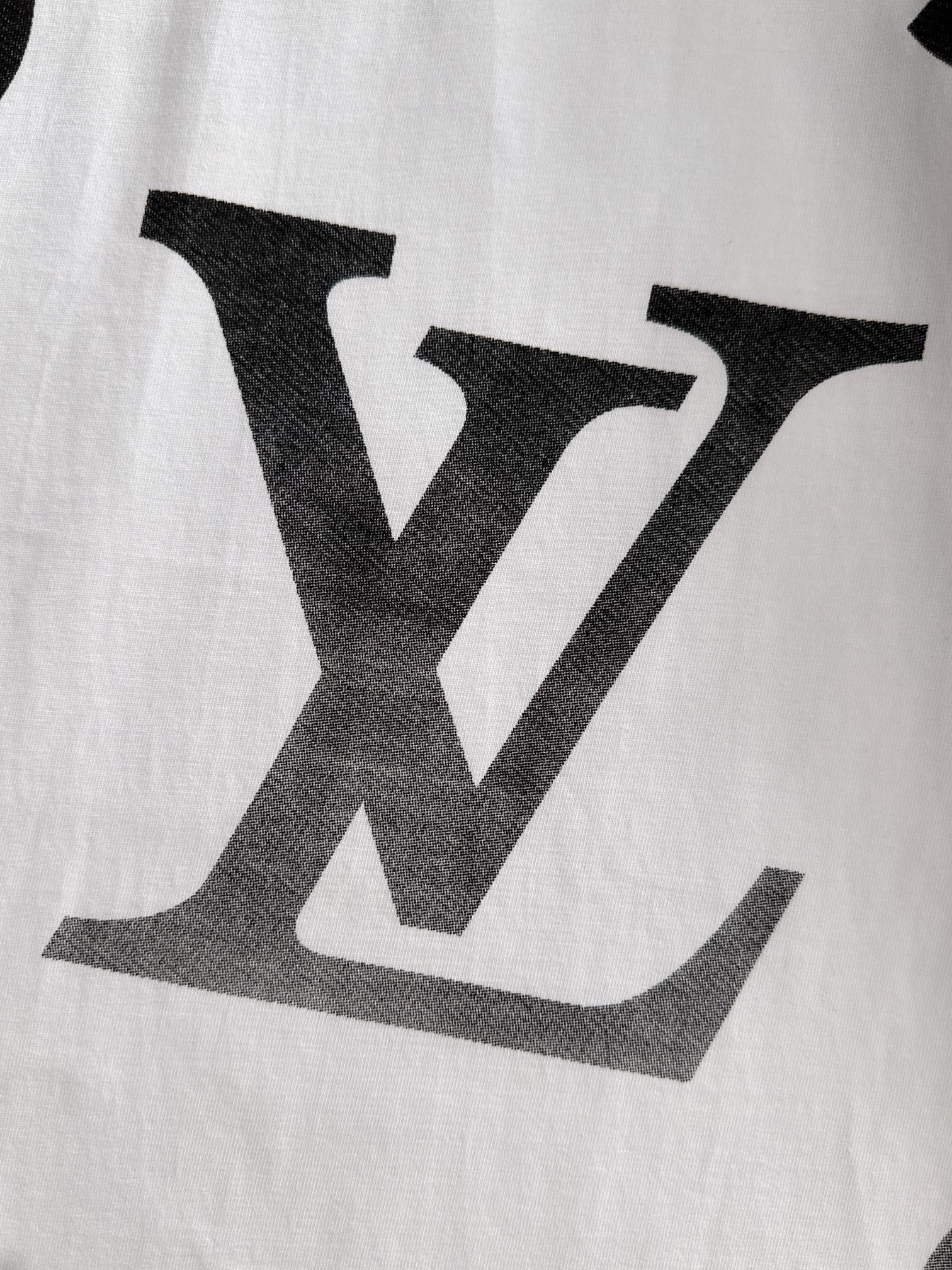 ルイ・ヴィトン「Louis Vuitton」ハイネックプレミアムコットン半袖Tシャツ
