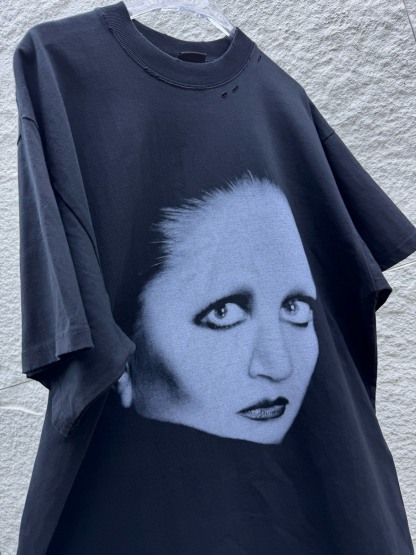 バレンシアガ「Balenciaga」Mina リミテッド ポートレート プリントTシャツ