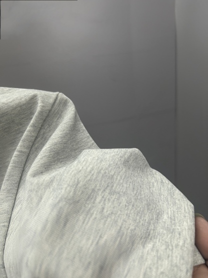 バレンシアガ「Balenciaga」クラシック プリント クルーネックTシャツ