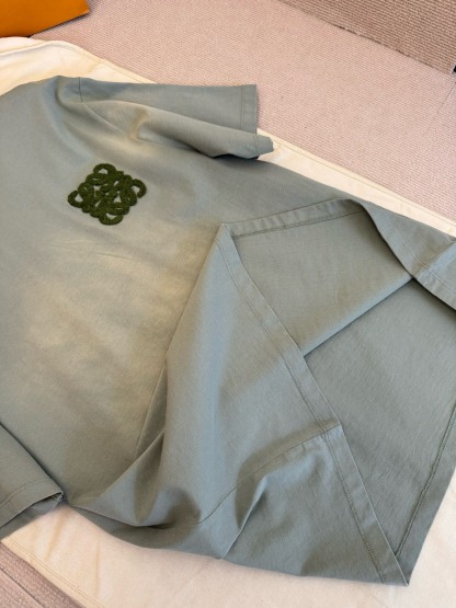 ロエベ「Loewe」アナグラム タオル刺繍 ウォッシュドTシャツ