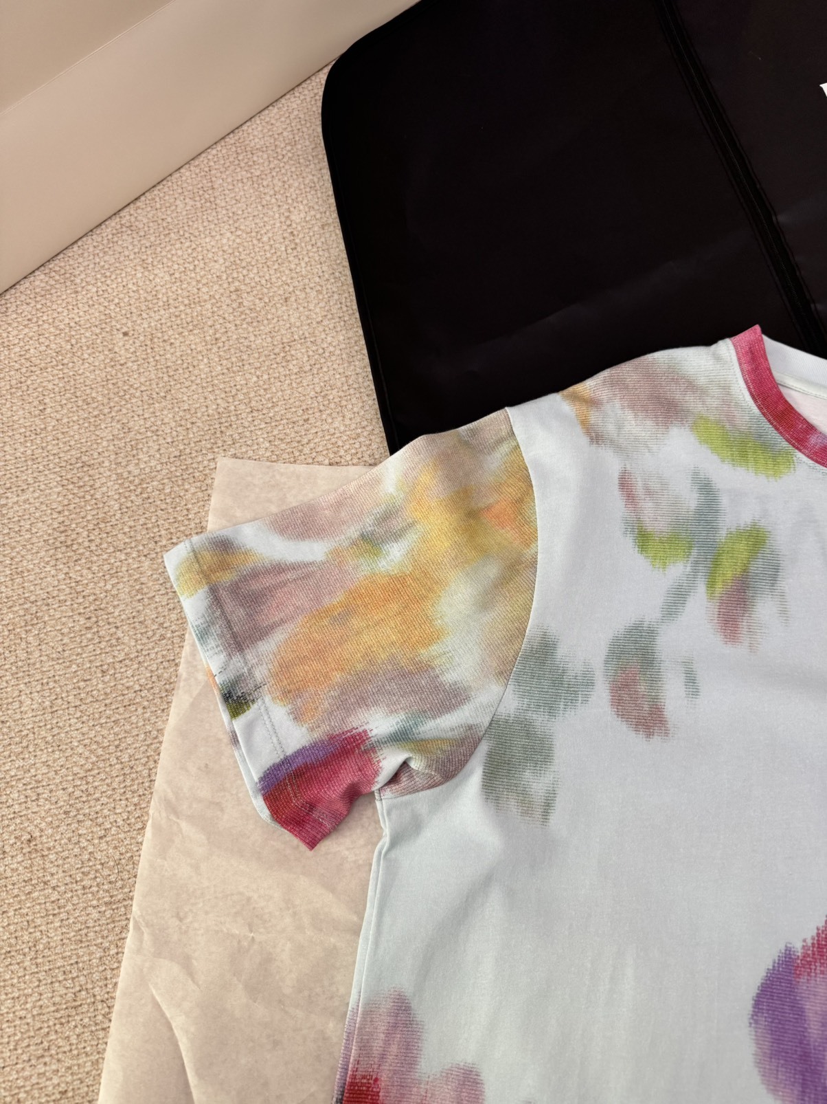 ロエベ「Loewe」フローラル プリント クルーネックTシャツ