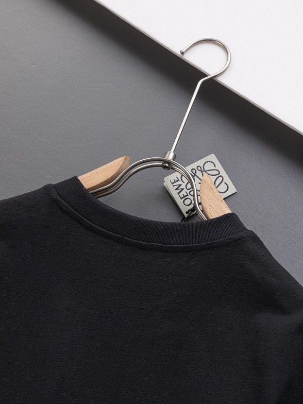 ロエベ「Loewe」マルチカラー レター エンブロイダリー Tシャツ