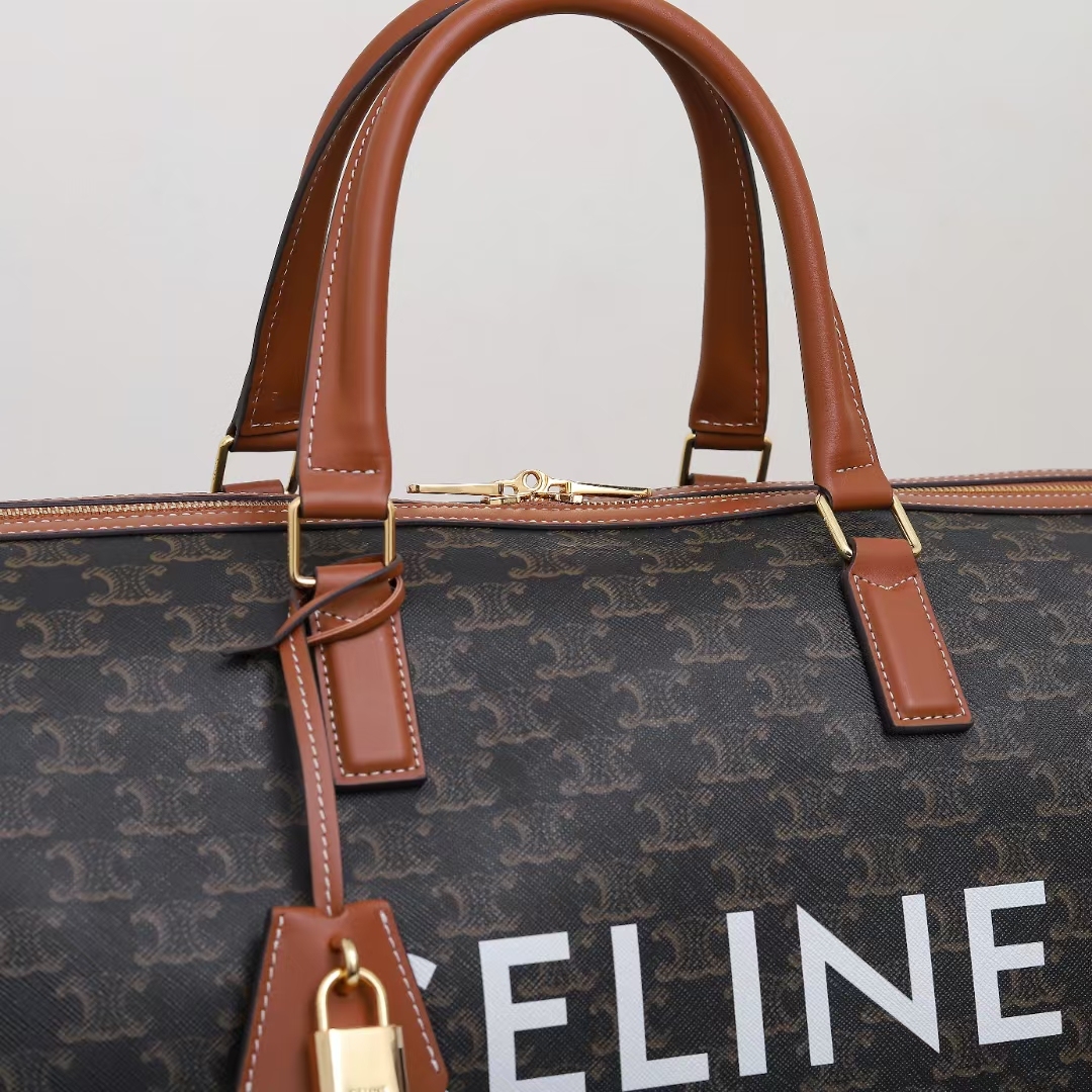 セリーヌ「Celine」Triomphe Canvas ラージトラベルバッグ