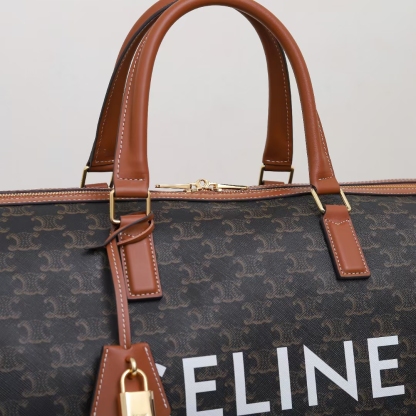 セリーヌ「Celine」Triomphe Canvas ラージトラベルバッグ