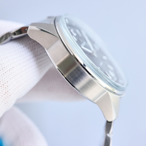 ジャガー・ルクルト［Jaeger-LeCoultre］ポラリス・オートマティック 41MM 自動巻きスチール時計