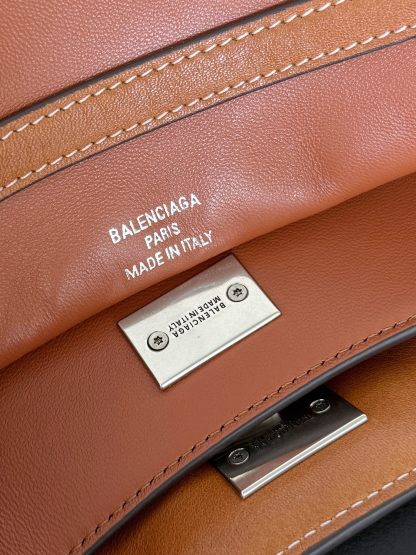 バレンシアガ「Balenciaga」Rodeo Drive スモールショルダーバッグ