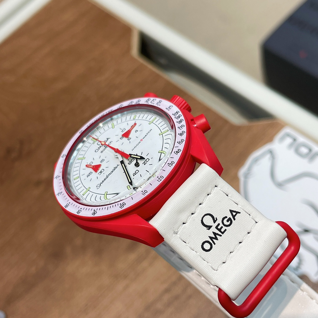 スウォッチ「Swatch」OMEGA BIOCERAMICMoonSwatchコレクション  腕時計42MM
