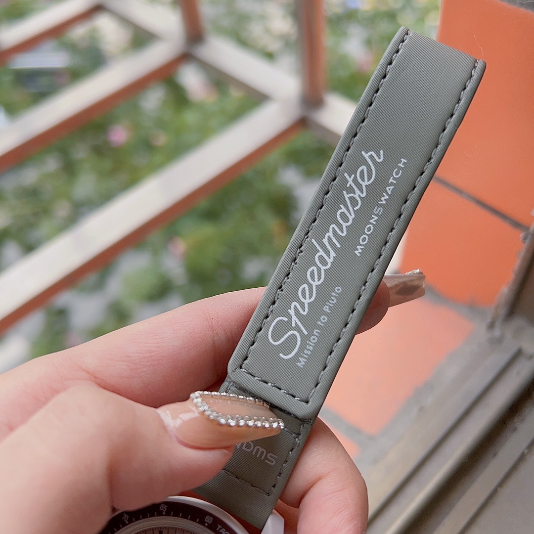 スウォッチ「Swatch」OMEGA MoonSwatch コレクション 腕時計42MM