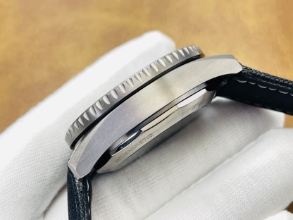 ブランパン「Blancpain」フィフティ・ファゾム バチスカーフ フライバッククロノグラフ自動巻きダイバーズウォッチ43mm
