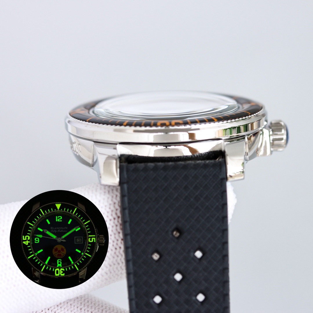 ブランパン「Blancpain」フィフティ・ファゾム バラクーダ自動巻きダイバーズウォッチ40.3mm