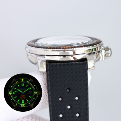 ブランパン「Blancpain」フィフティ・ファゾム バラクーダ自動巻きダイバーズウォッチ40.3mm