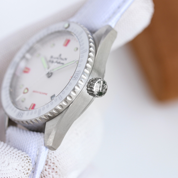 ブランパン「Blancpain」フィフティ・ファゾム バチスカーフセラミック 自動巻きダイバーズウォッチ40.3mm