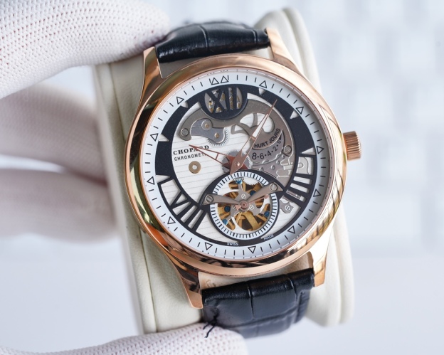 ショパール「Chopard」アルパインイーグルメンズ スケルトンウォッチ42mm