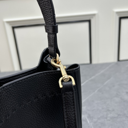 トリー バーチ「Tory Burch」 MCGRAW HOBO スモールショルダーバッグ