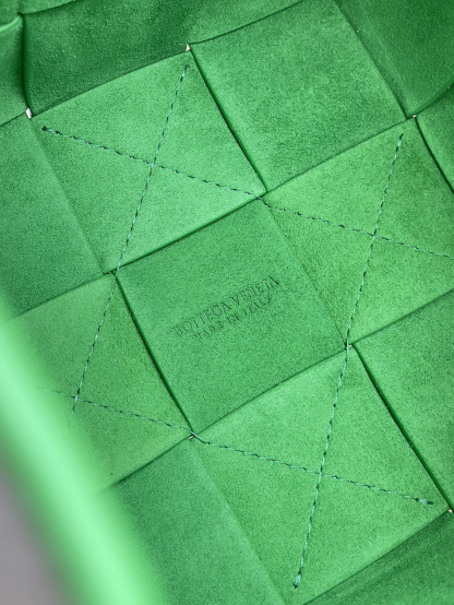 ボッテガ・ヴェネタ「Bottega Veneta」七夕限定 Intrecciato ミニバケットバッグ