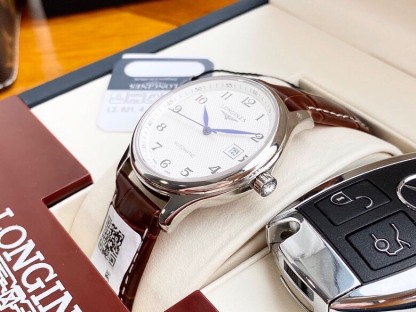 ロンジン「Longines」Conquest Automaticメンズウォッチ39MM