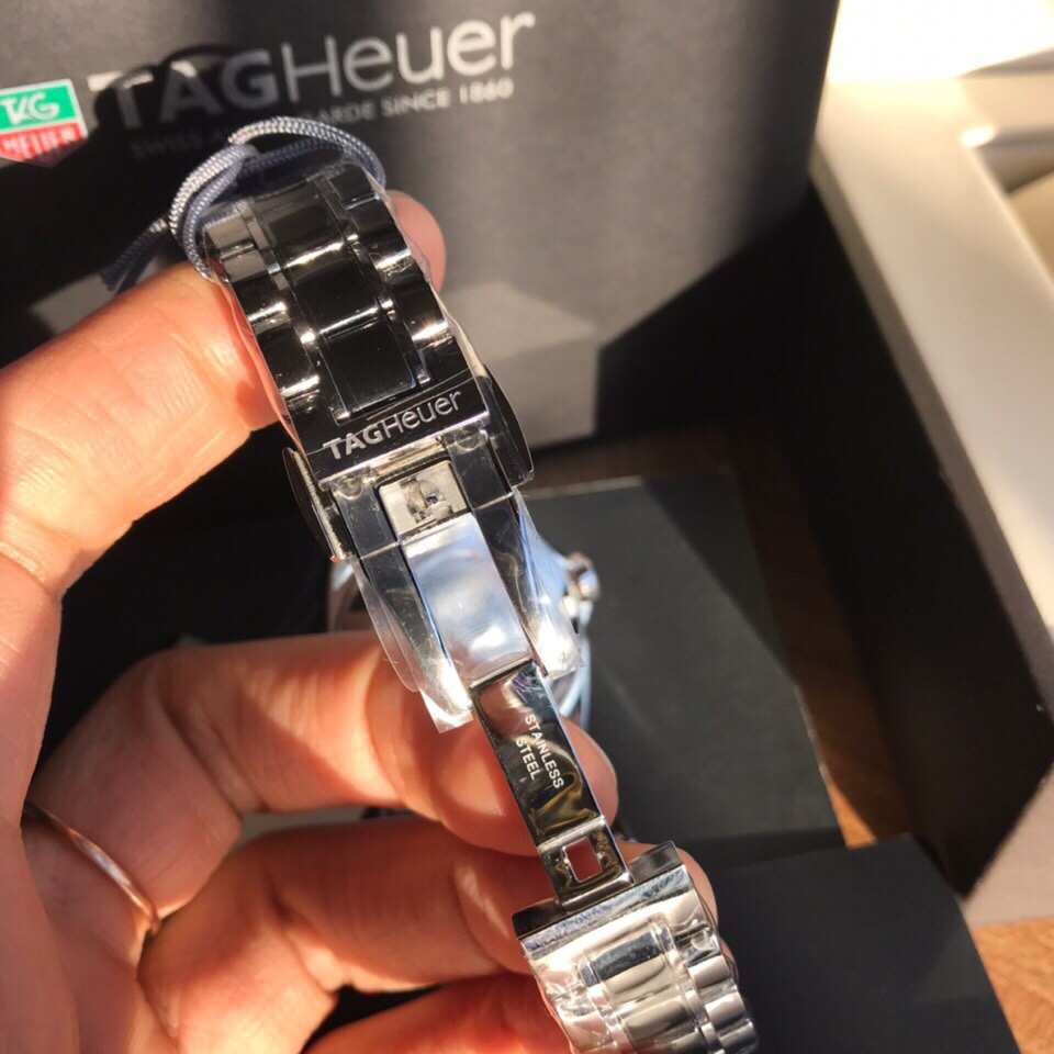 タグ・ホイヤー「TAG Heuer」Aquaracer レディス クオーツ腕時計 32mm