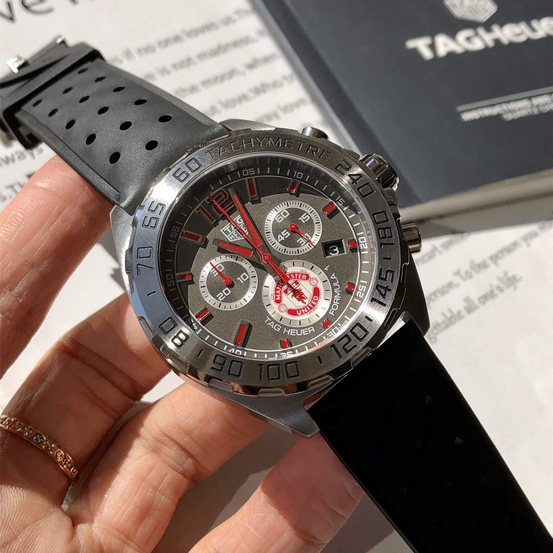タグ・ホイヤー「TAG Heuer」Formula 1 メンズクオーツ腕時計 43mm