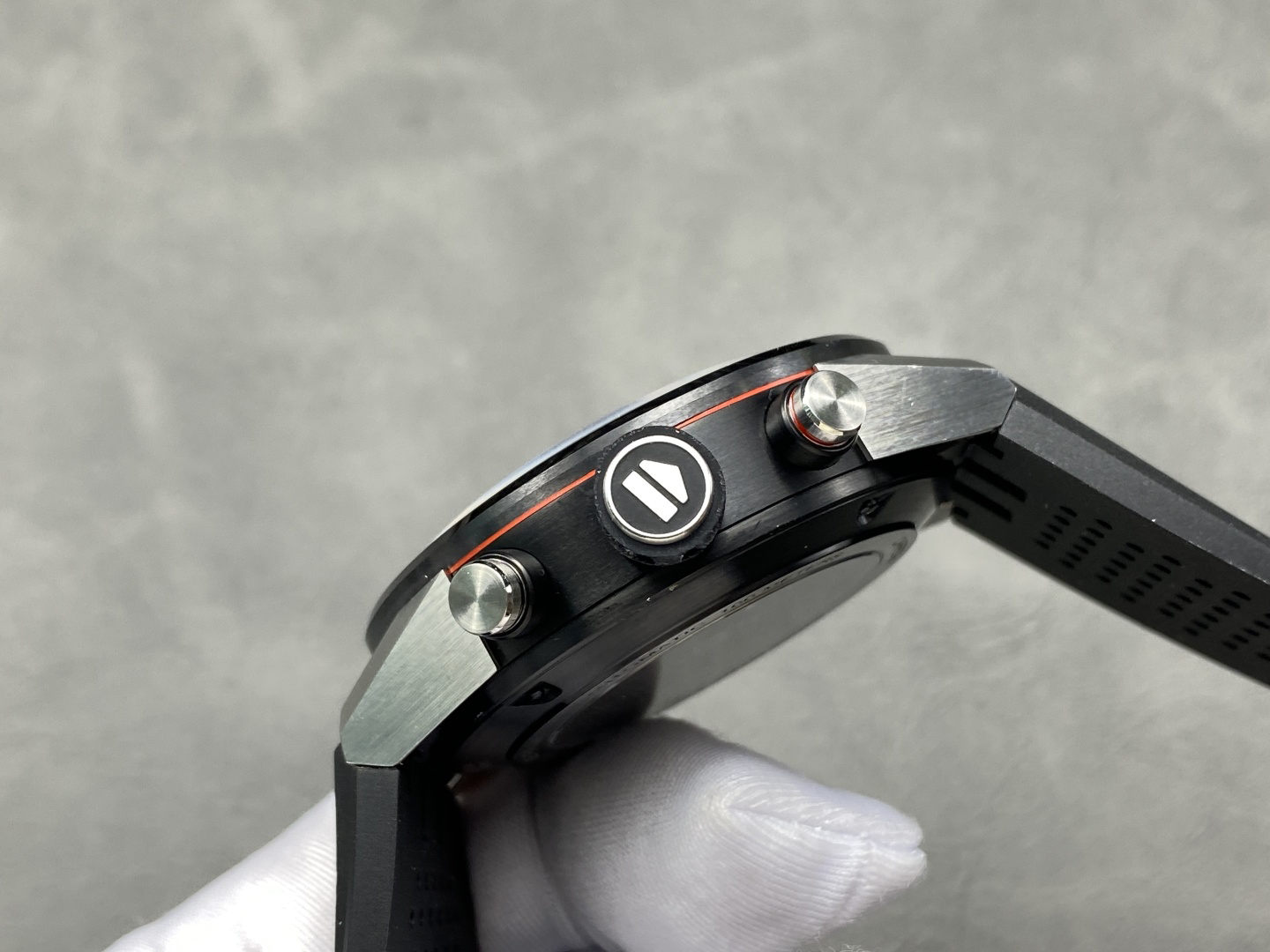 タグ・ホイヤー「TAG Heuer」カレラ ヒューアークロノグラフ 腕時計43mm