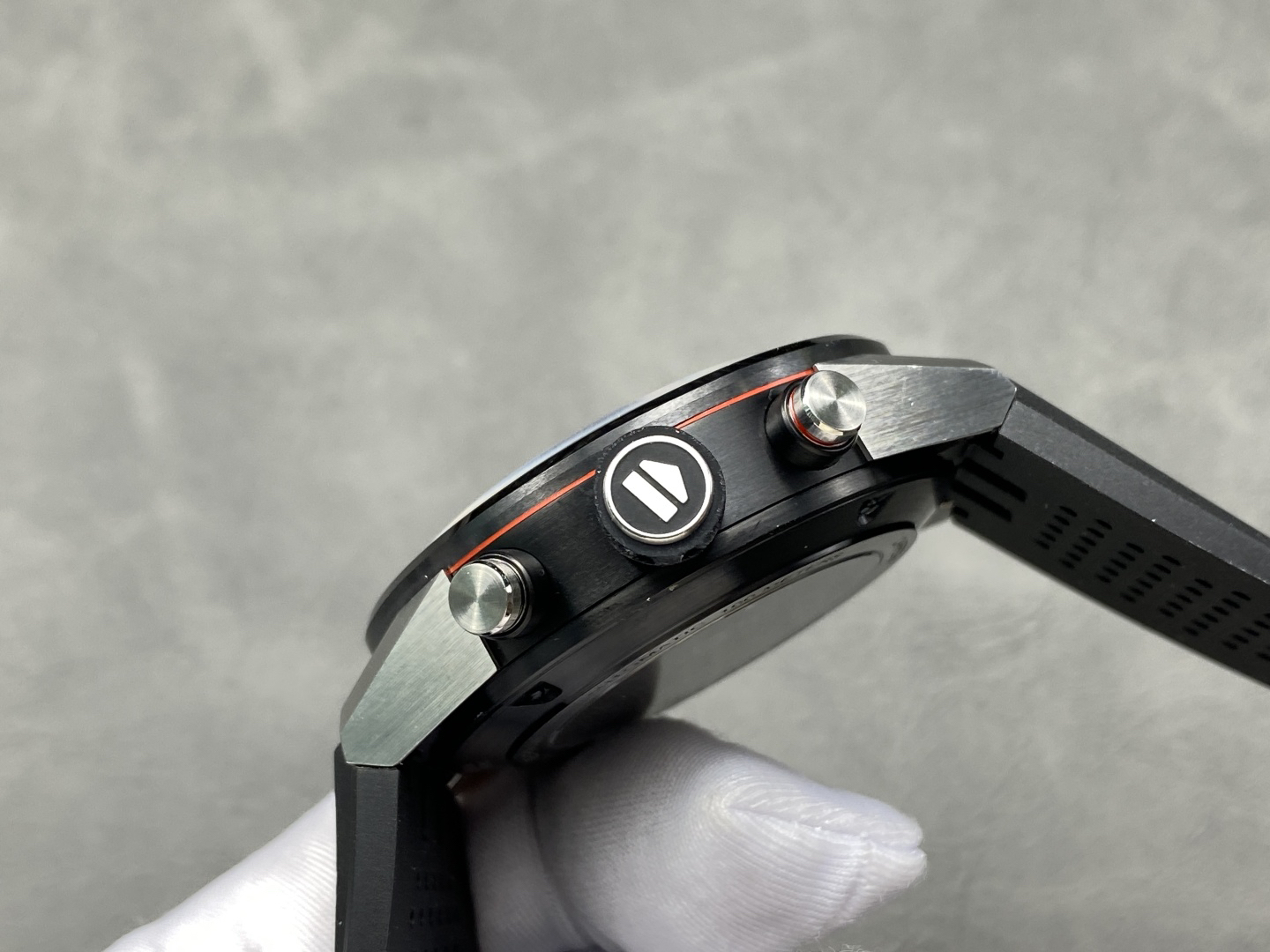 タグ・ホイヤー「TAG Heuer」カレラ ヒューアークロノグラフ 腕時計43mm