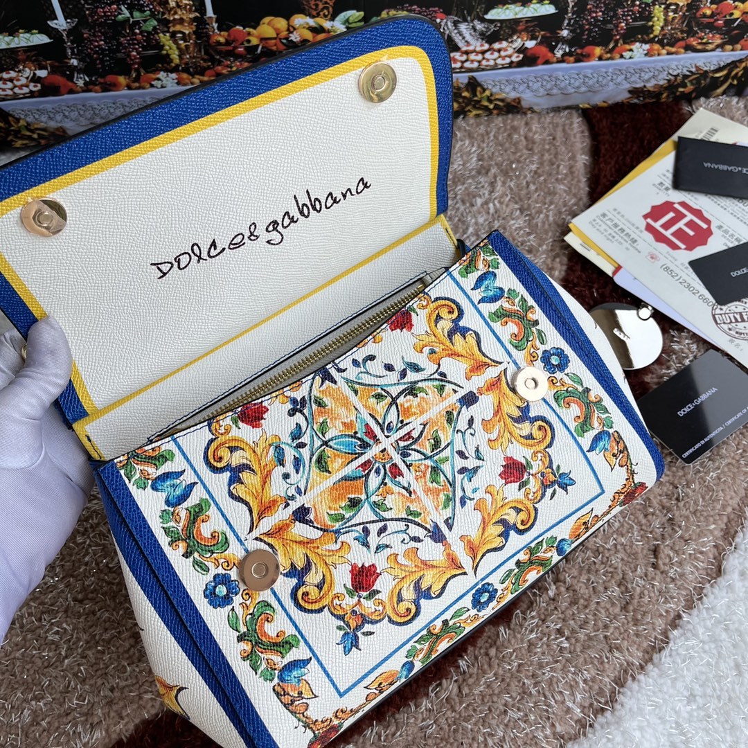 ドルチェ・アンド・ガッバーナ「D&G」 レザープリント ミラー付き ショルダーバッグ