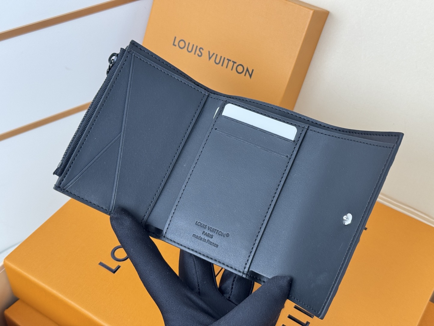 ルイ・ヴィトン「Louis Vuitton」ヴィクター･ウォレット