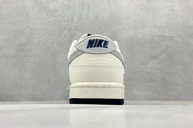 「コラボモデル」Nike SB Dunk Low x Supreme コラボレーション ロー タイプ スケート シューズ
