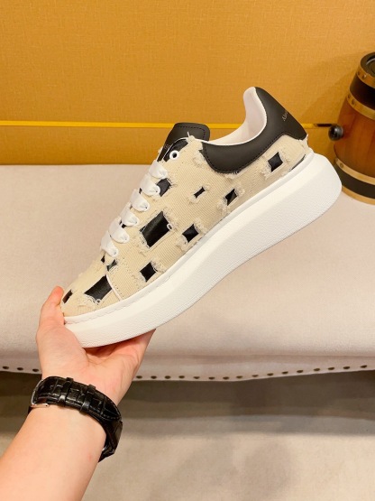 アレキサンダー・マックイーン［Alexander McQueen］Oversized Sneaker "Designer Edition" スニーカー