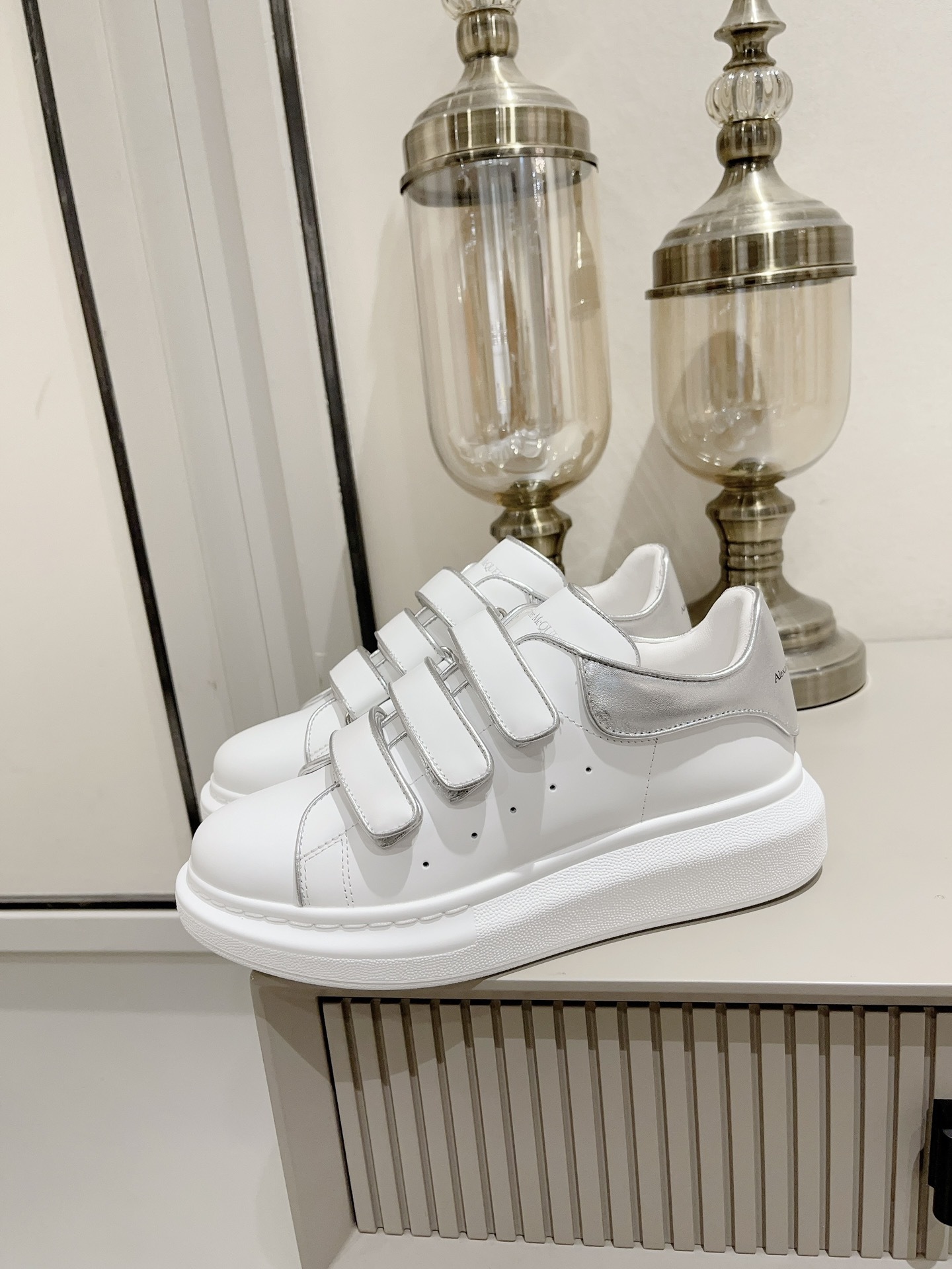 アレキサンダー・マックイーン［Alexander McQueen］Oversized Sneaker スニーカー