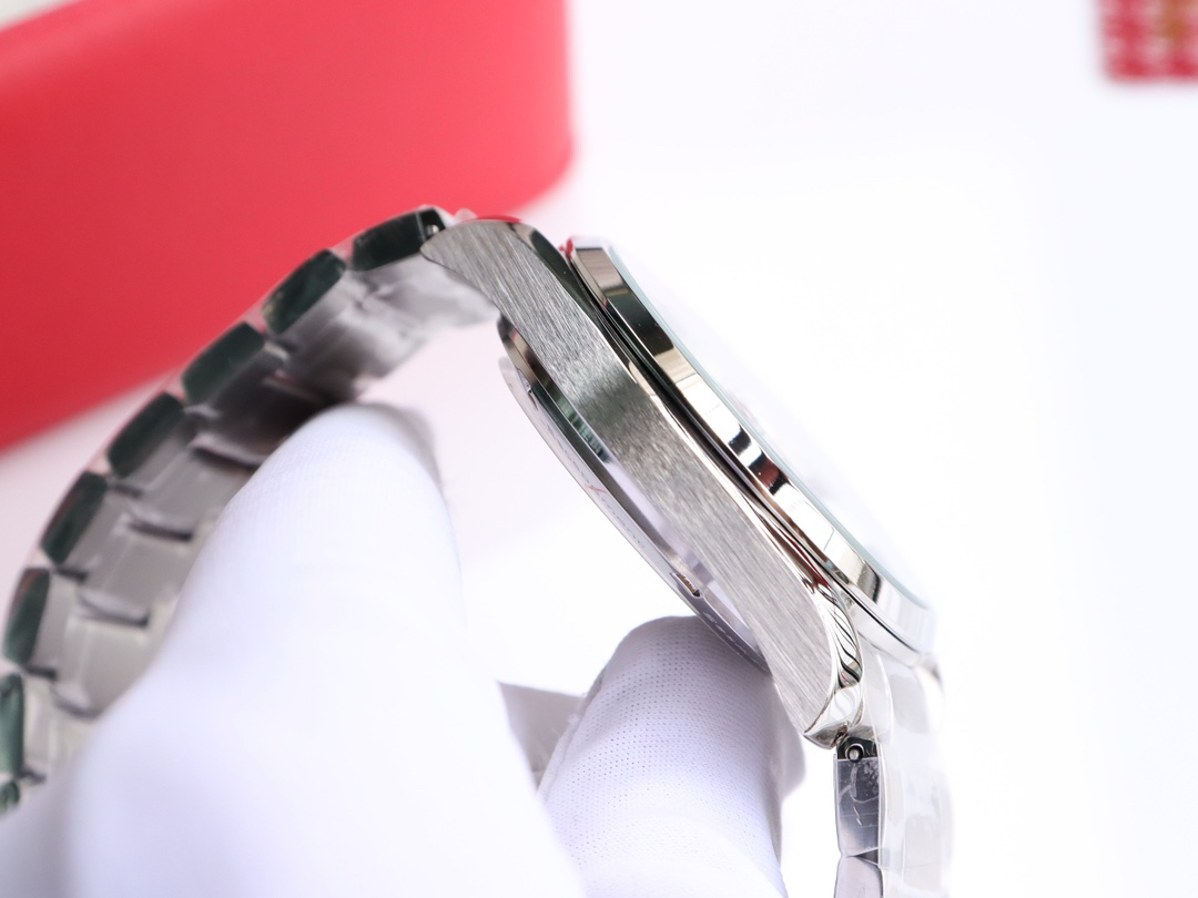 オメガ「Omega」Seamaste﻿r Aqua Terra 150﻿M - Summer Blue 41 mm