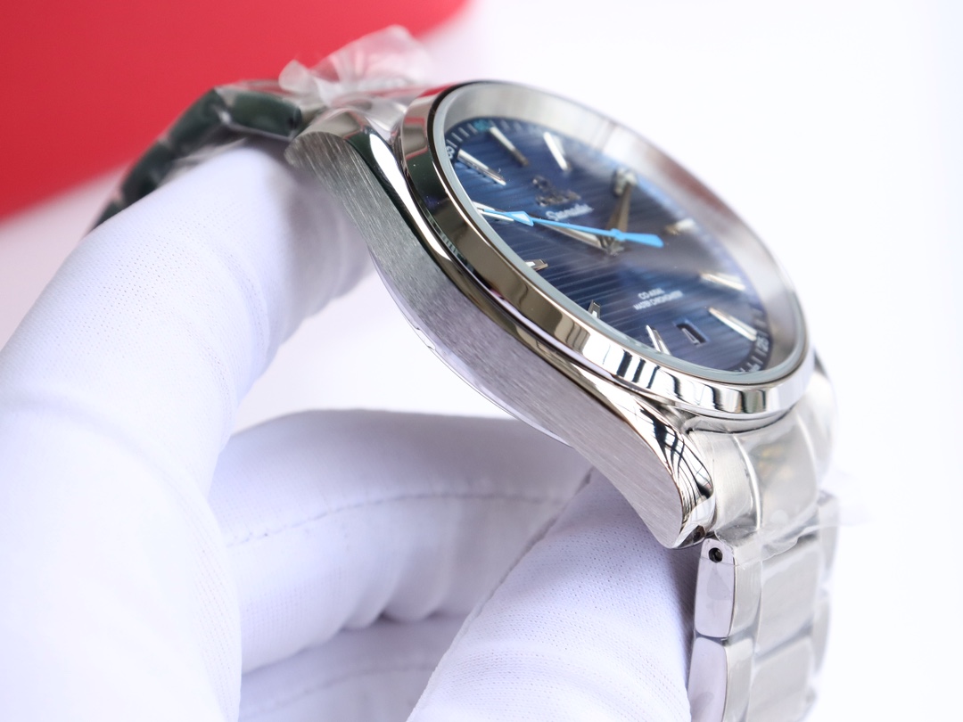 オメガ「Omega」Seamaste﻿r Aqua Terra 150﻿M - Summer Blue 41 mm