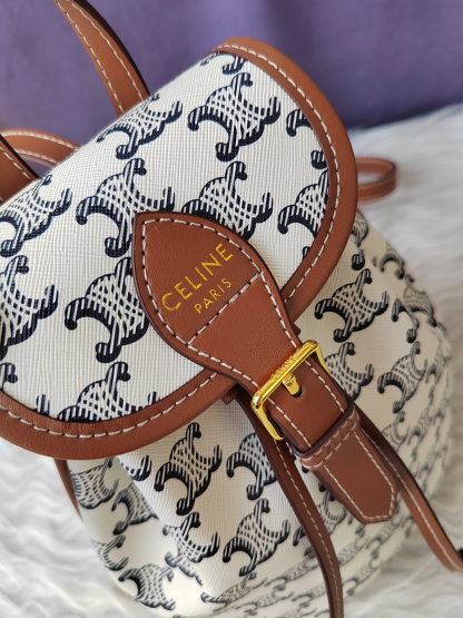 セリーヌ「Celine」Triomphe ミニ バックパック