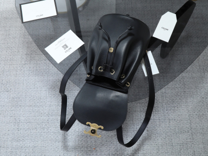 セリーヌ「Celine」BONNIE スムースレザー バックパック