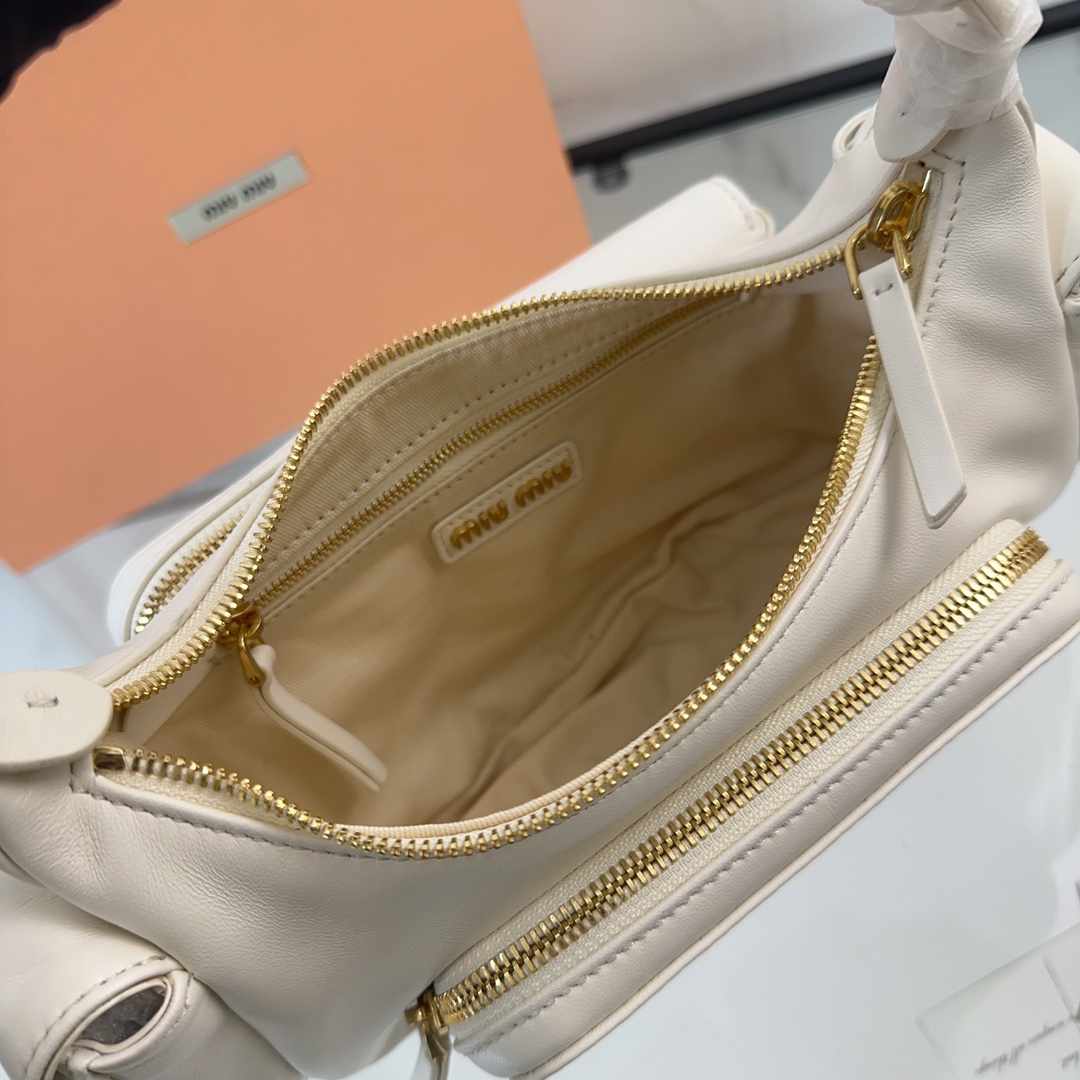 [Copy]ミュウミュウ「Miu Miu」Matelassé バイカー バッグ