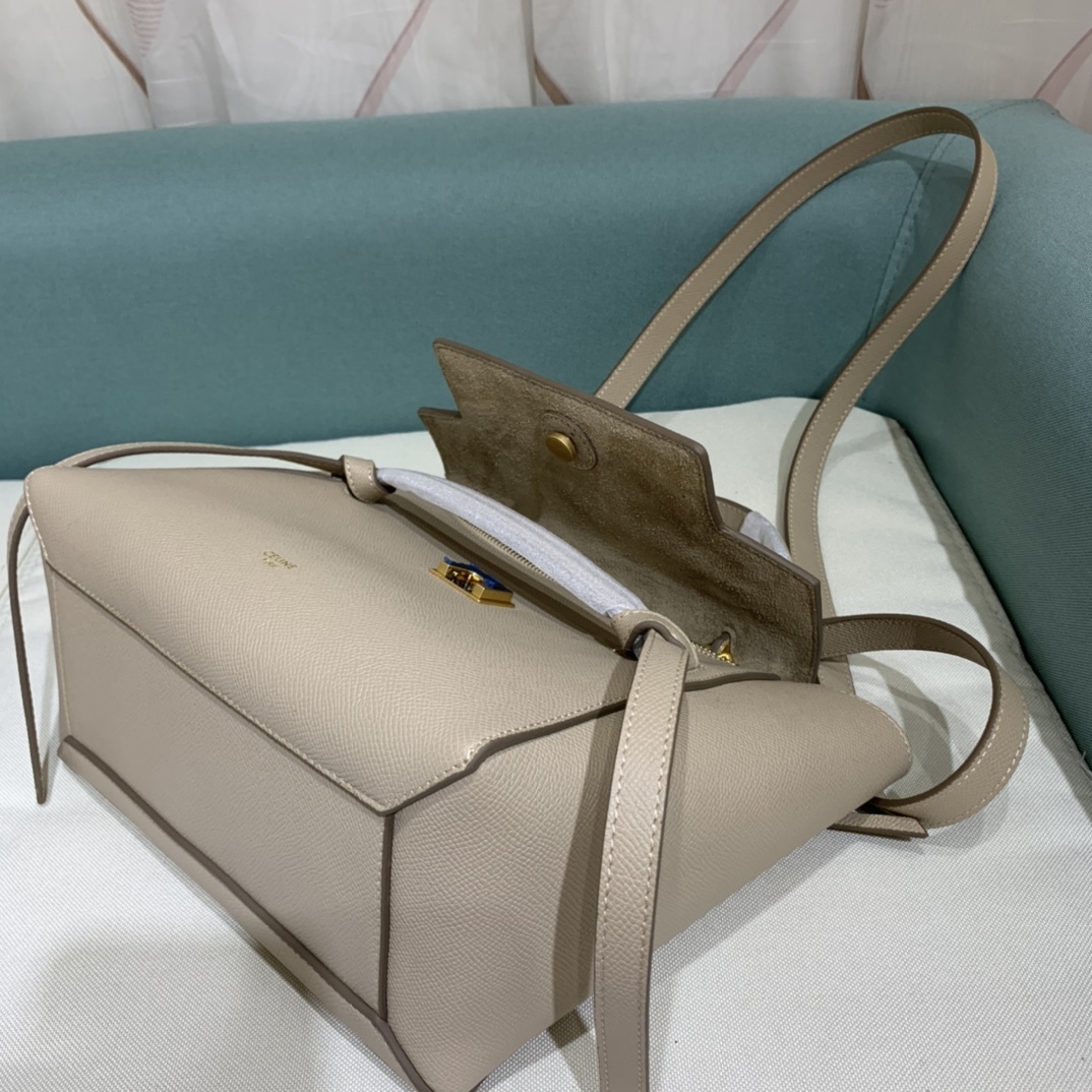 セリーヌ「Celine」Beltシリーズ マイクロサイズ レザーバッグ