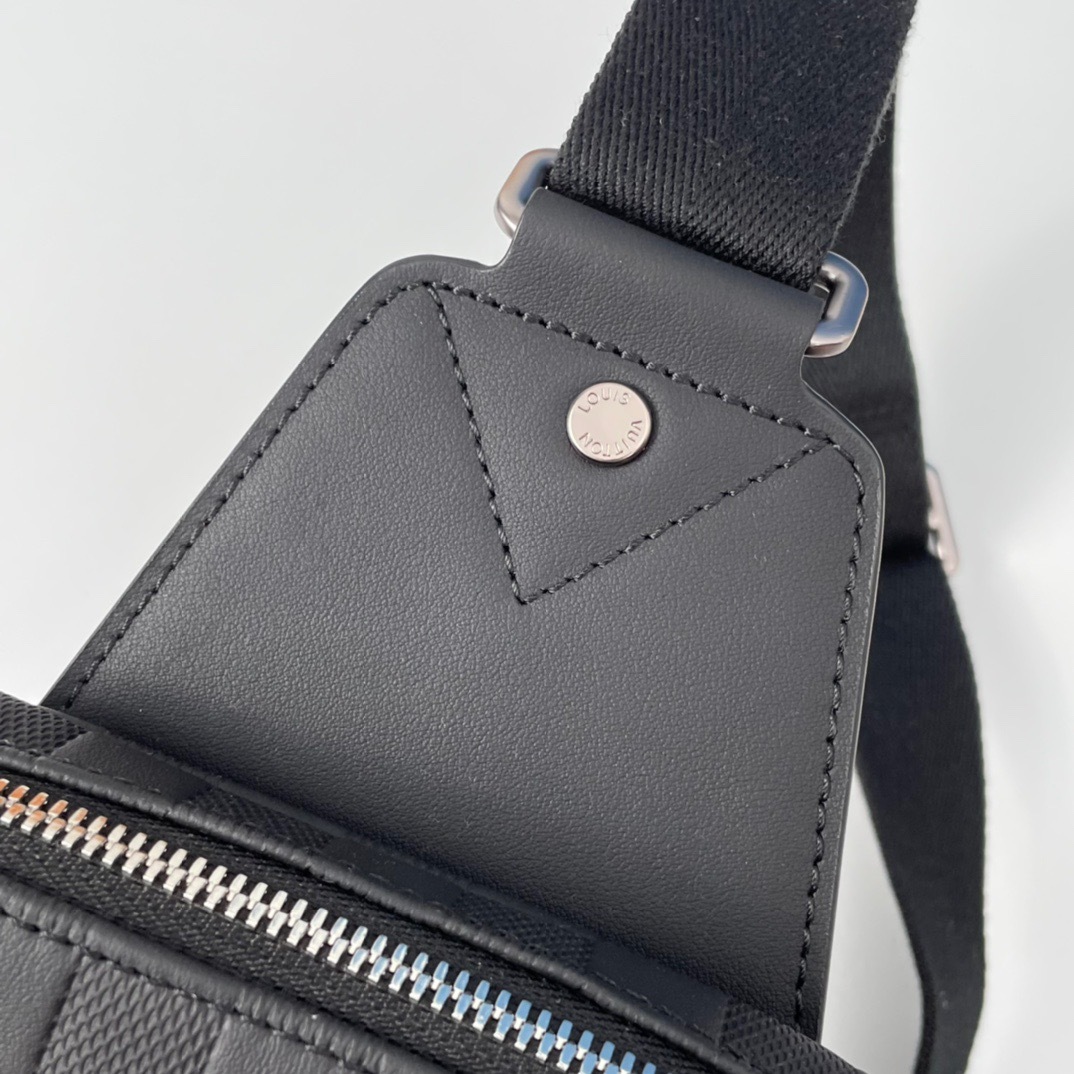 ルイ・ヴィトン「Louis Vuitton」Avenue ダミエ・アンフィニ レザー ショルダーバッグ