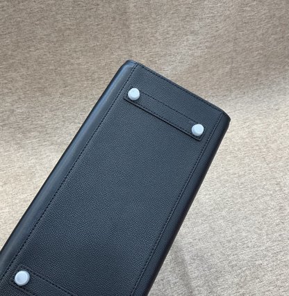 エルメス「Hermès」ミッドナイト ノワール スウィフトレザー バッグ