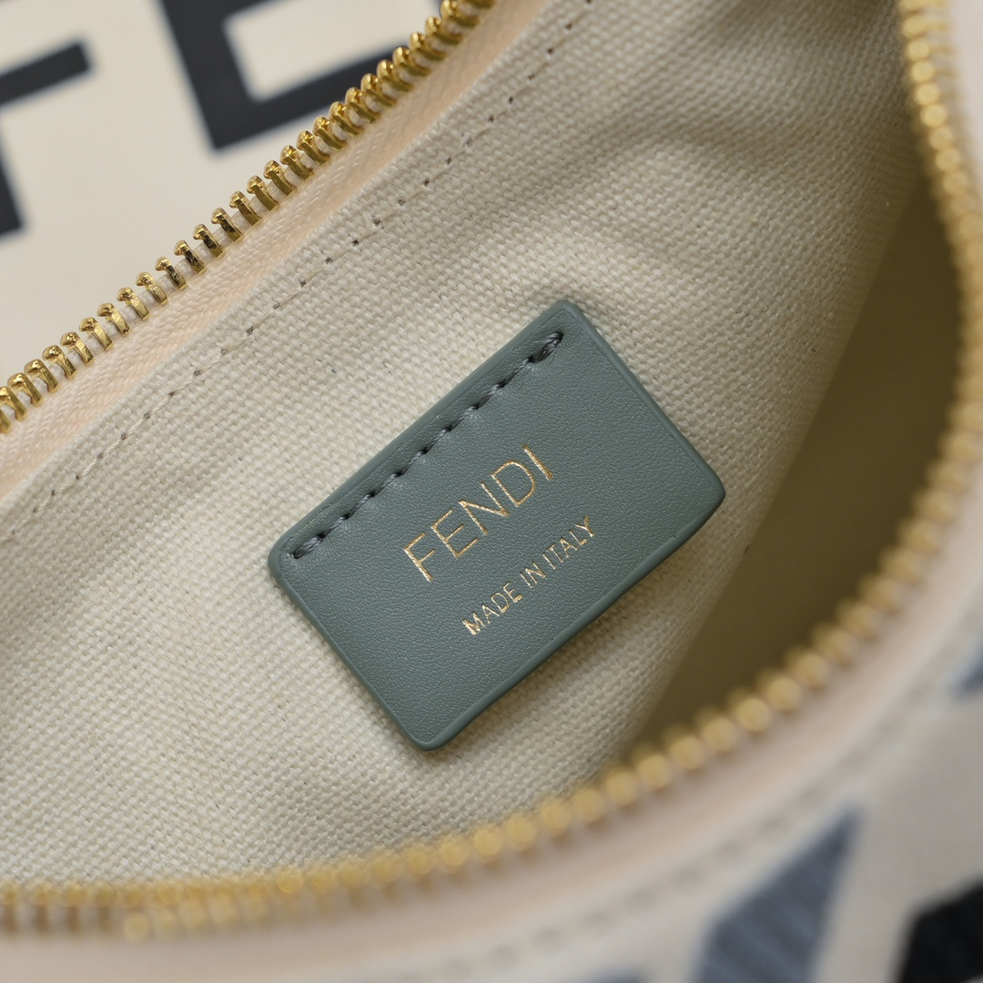 フェンディ「Fendi」Fendigraphy スモール ホボバッグ