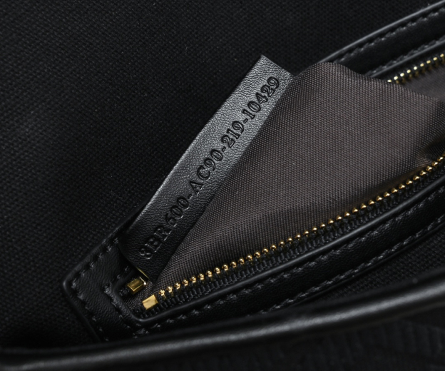 フェンディ「Fendi」Baguette FFエンブロイダリー ショルダーバッグ