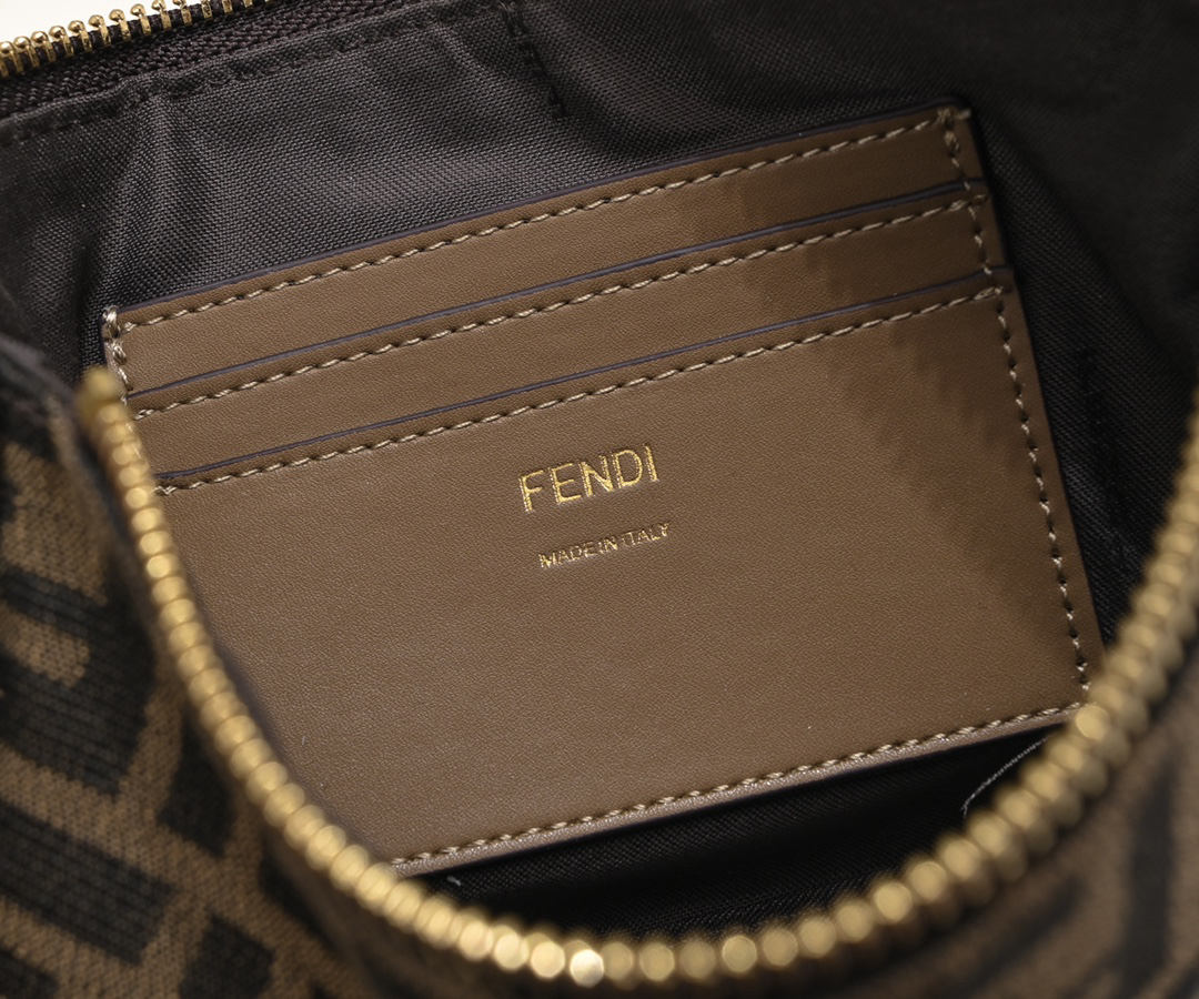 フェンディ「Fendi」Baguette FFジャカード ミニ ショルダーバッグ