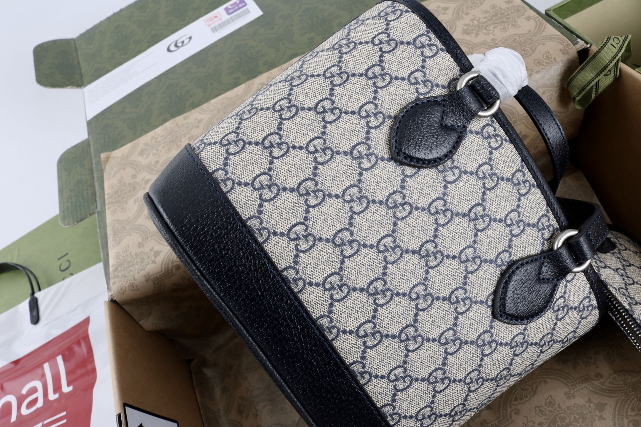 グッチ「Gucci」Ophidia 中号 ショルダーバッグ